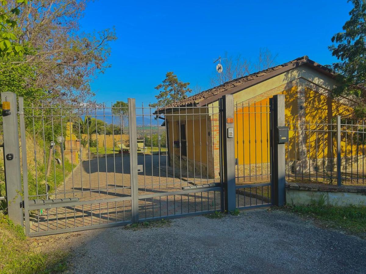 Casolare Del Maestrale - M&M Holiday House Perugia Exterior photo